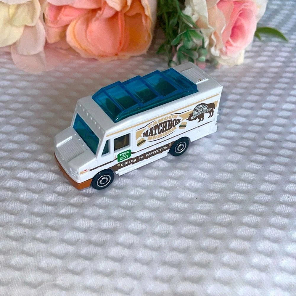 Mobile Food Truck / Street Vendor Collectible